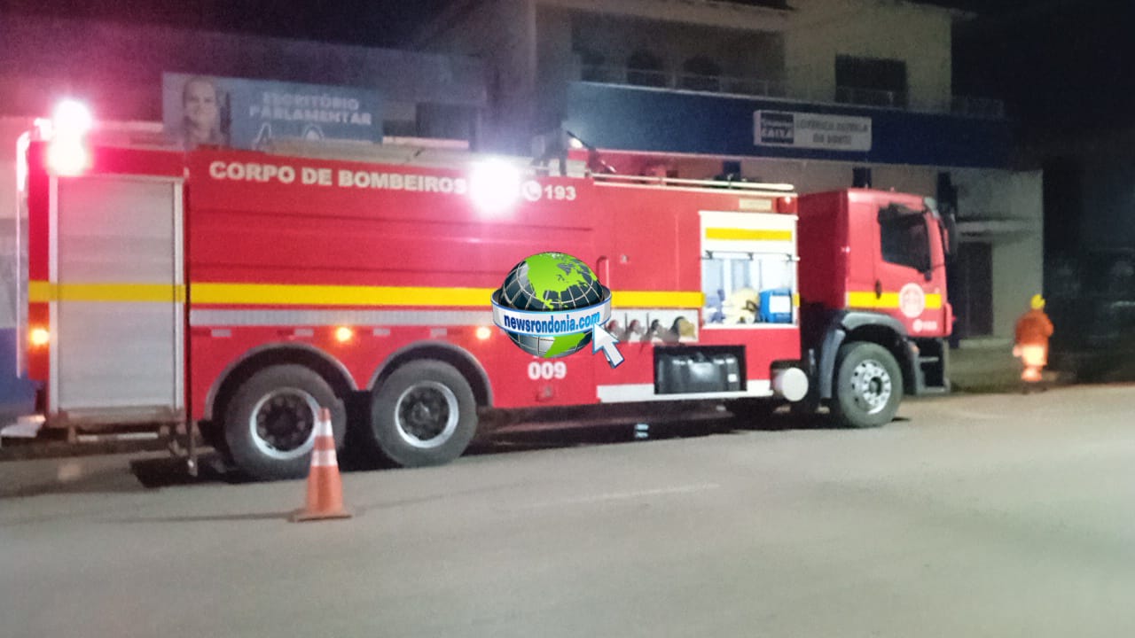 Escritório é destruído por incêndio na Avenida Amazonas Escritório é destruído por incêndio na Avenida Amazonas