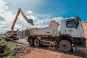 Cerca de 2 quilômetros de canais já foram limpos nos dois primeiros meses do ano