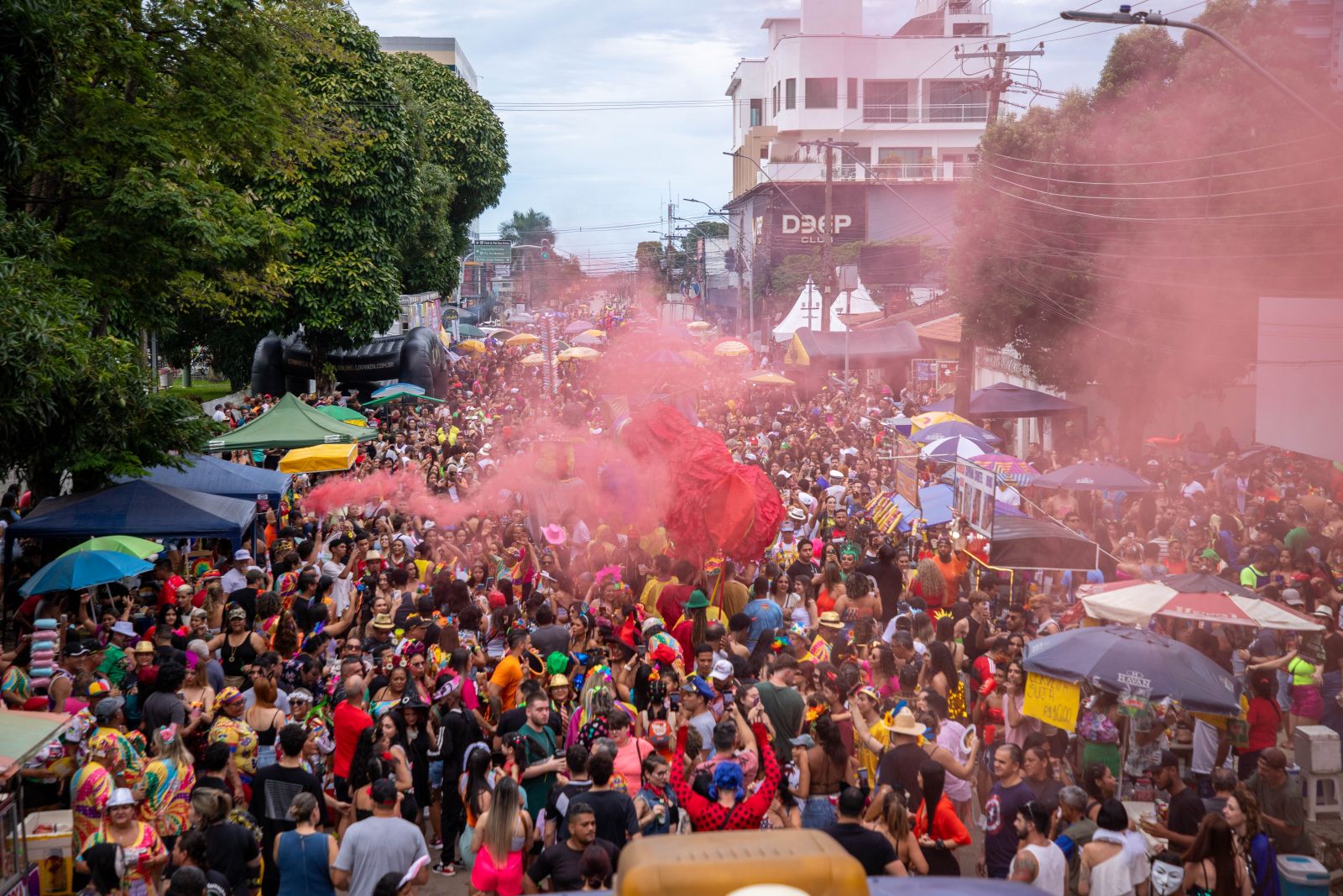 Bloco Pirarucu do Madeira arrastou foliões no domingo (4)