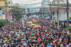 “Paredões” não estão liberados na Banda; apenas os carros de som que integram o desfile estão autorizados