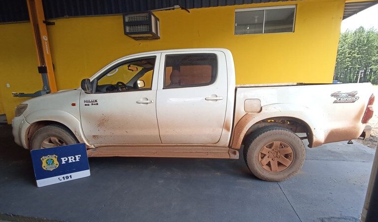 Em Vilhena, PRF recupera veículo com registro de roubo/furto