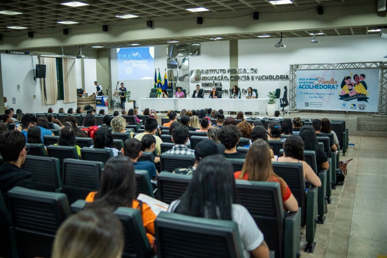 Capacitação para o Serviço Família Acolhedora começa no mês de abril