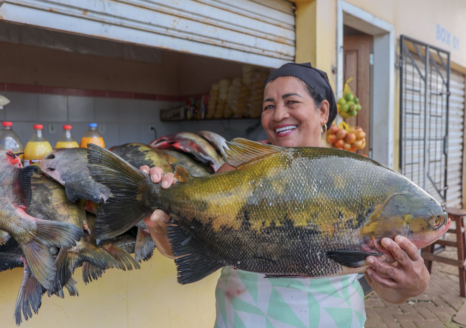 www.deixaeutefalar.com.br Moradores de Porto Velho têm opções para adquirir peixe fresco para a Sexta-feira Santa