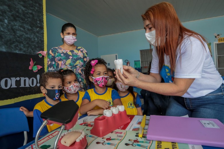 Programa Saúde Escolar dá suporte para crianças e adolescentes e favorece o aprendizado Programa Saúde Escolar dá suporte para crianças e adolescentes e favorece o aprendizado