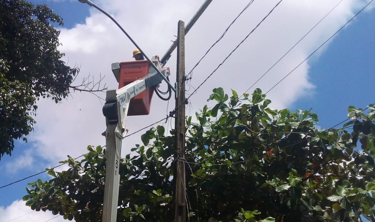 Vereador Edwilson Negreiros solicita mutirão de iluminação pública no Bairro Igarapé; EMDUR atende