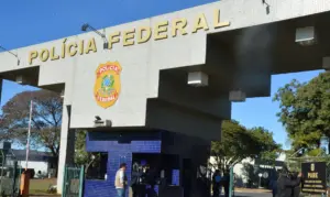 www.deixaeutefalar.com.br PF busca suspeito de criar perfil falso de Lewandowski em rede social