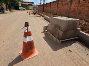 Mais de 200 quilômetros de meio-fio e sarjetas já foram construídos em ruas de Porto Velho