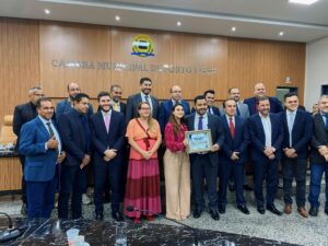 www.deixaeutefalar.com.br Câmara da Capital homenageia Mariana Carvalho; Edwilson Negreiros exalta trabalho da ex-deputada