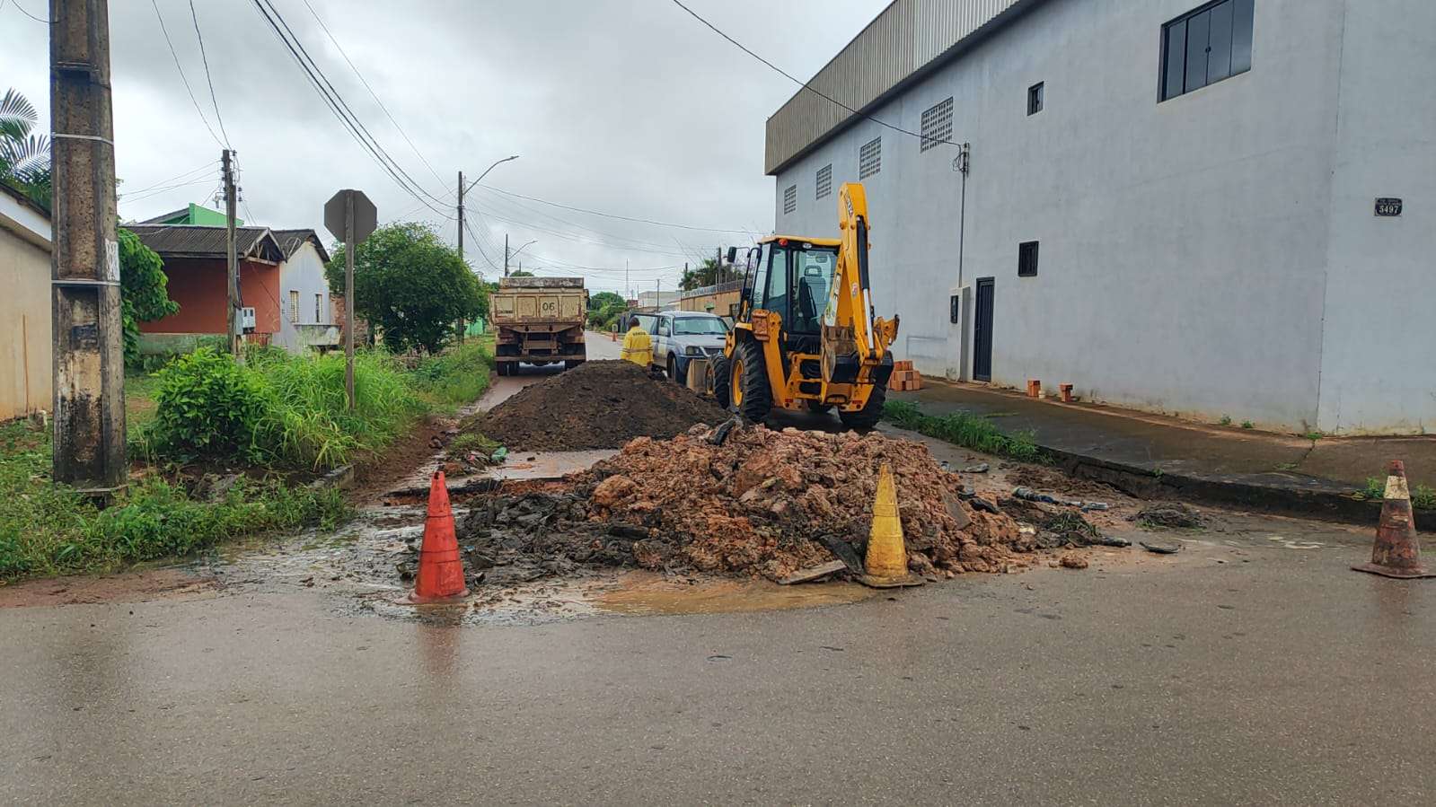 Porto Velho: Edwilson Negreiros pede e obtém melhorias em drenagem e pavimentação na cidade