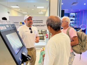 www.deixaeutefalar.com.br Emissão gratuita de credenciais para vagas reservadas em estacionamento termina nesta terça-feira (30)