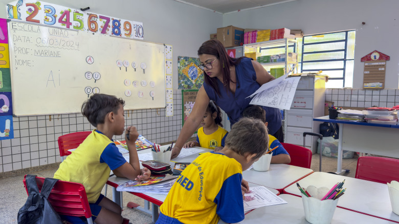 www.deixaeutefalar.com.br Prefeitura de Porto Velho aplica reajuste de 3,62% no piso dos professores da rede municipal de ensino