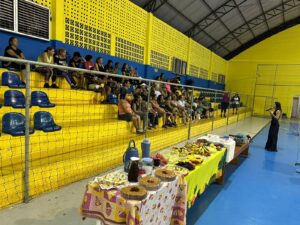 www.deixaeutefalar.com.br Alimentação saudável é tema de palestra para alunos do projeto Viva Bem