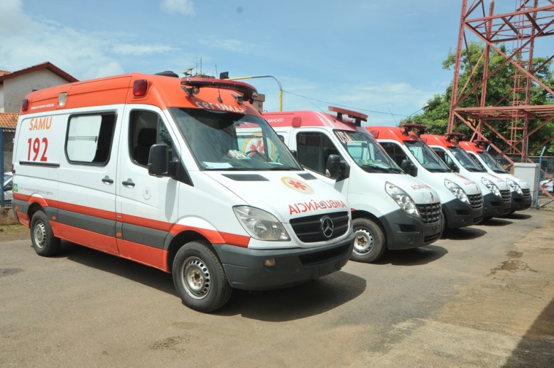 www.deixaeutefalar.com.br Renovação da frota veicular da saúde ampliou cobertura e eficiência no atendimento à população