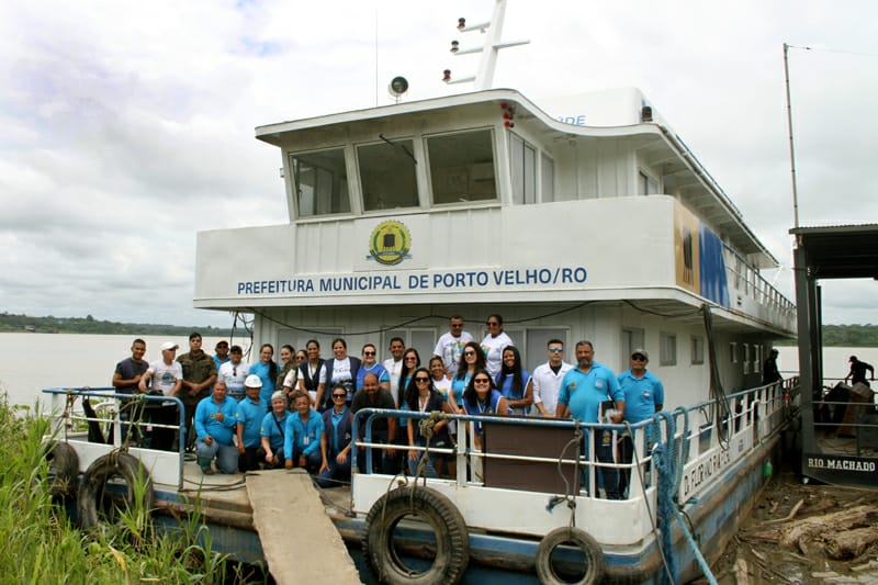 www.deixaeutefalar.com.br Reativação do Barco Saúde ampliou o atendimento nas comunidades ribeirinhas e trouxe mais dignidade