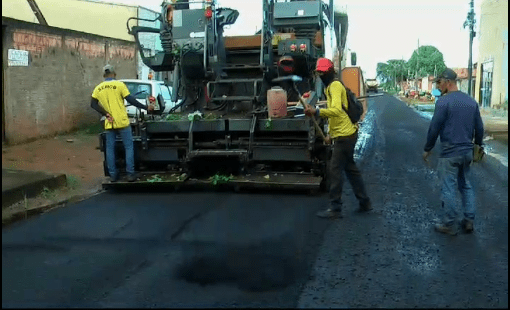 Edwilson Negreiros contribui com avanço nas obras de recapeamento na Zona Leste da Capital
