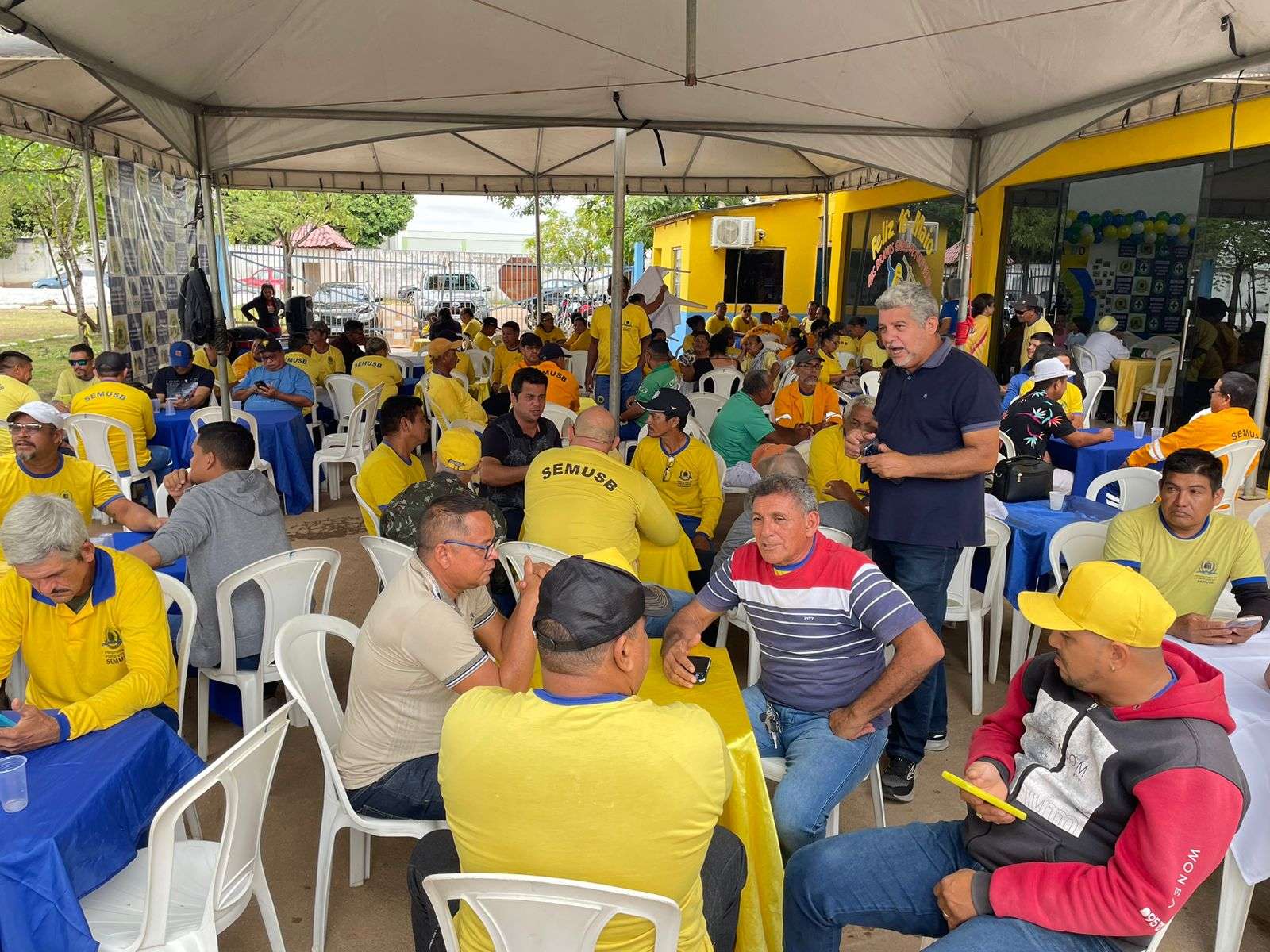 www.deixaeutefalar.com.br Almoço homenageia profissionais da limpeza urbana porto-velhense