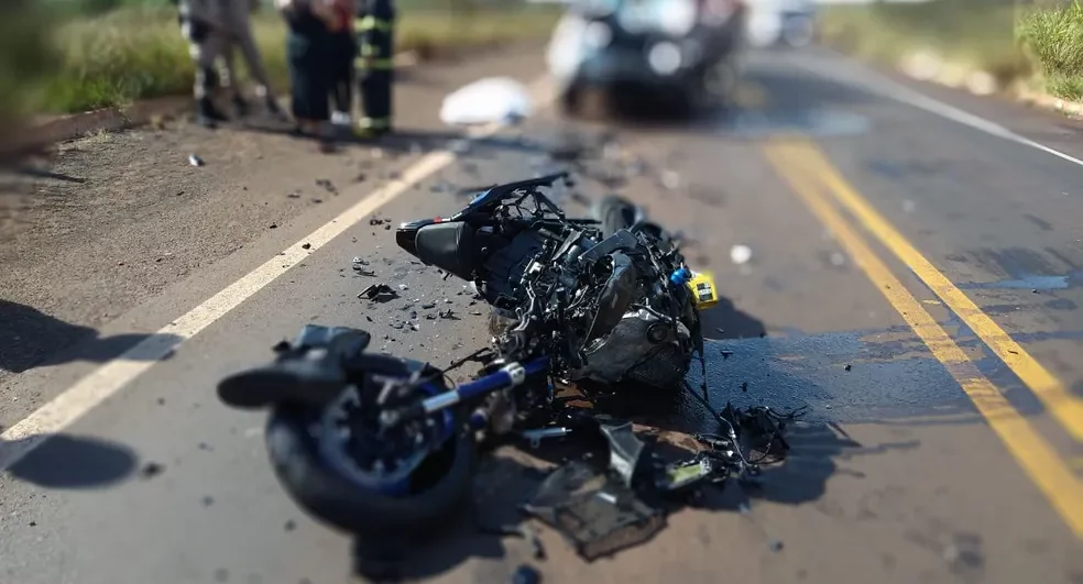PRF registra dois acidentes de motociclistas na BR 364, em Ji-Paraná