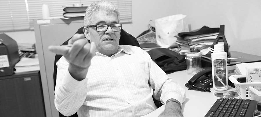 Consultor legislativo da Alero lançará livro sobre a história do Parlamento de Rondônia Consultor legislativo da Alero lançará livro sobre a história do Parlamento de Rondônia