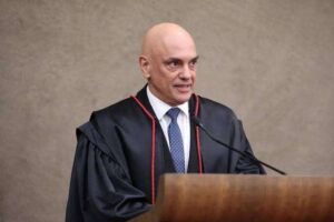 Oposição iniciará coleta de assinaturas para pedir o impeachment de Alexandre de Moraes
