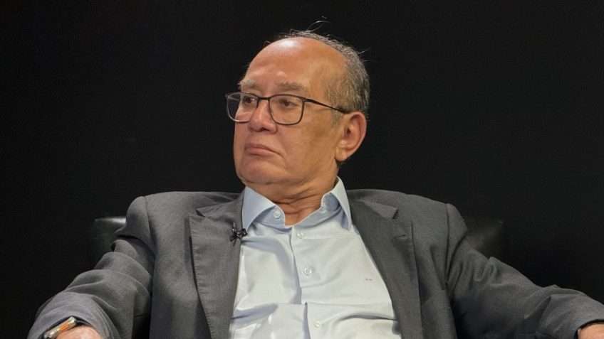 STF retoma julgamento e forma maioria para ampliar Foro Privilegiado de Políticos STF retoma julgamento e forma maioria para ampliar Foro Privilegiado de Políticos