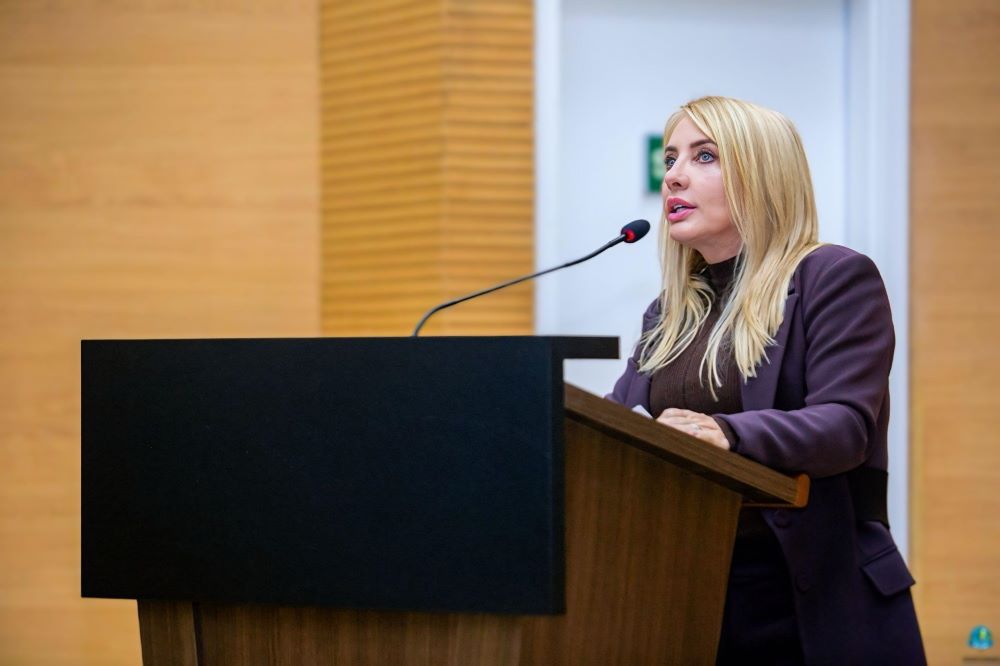 www.deixaeutefalar.com.br Ieda Chaves propõe reajuste na ajuda de custo do Tratamento Fora de Domicílio para dar mais dignidade aos pacientes