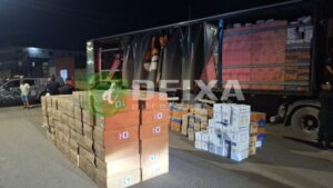 www.deixaeutefalar.com.br Caminhoneiro é preso com drogas e cigarros contrabandeados em Porto Velho