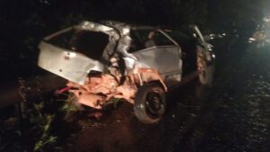 Tragédia na BR-364: três homens perdem a vida em colisão frontal entre carro e carreta em Candeias do Jamari