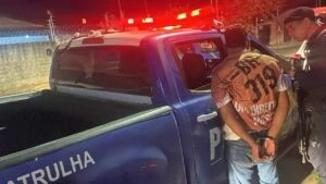 Motorista de aplicativo é espancado e tem carro roubado por trio armado em Porto Velho Motorista de aplicativo é espancado e tem carro roubado por trio armado em Porto Velho