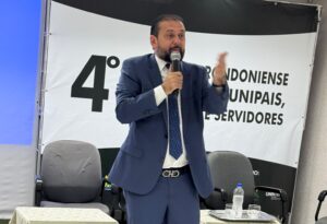Palestra do deputado Laerte Gomes destaca importância do Parlamento Amazônico