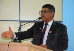 www.deixaeutefalar.com.br Ex-prefeito de Candeias do Jamari é preso após agredir namorada e ameaçar policiais
