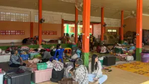 www.deixaeutefalar.com.br GUERRA NO SUDESTE ASIÁTICO: Tailândia Bombardeia Camboja; 5 Civis Mortos