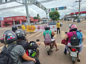 Detran promove mobilização educativa em pontos críticos de trânsito em Porto Velho