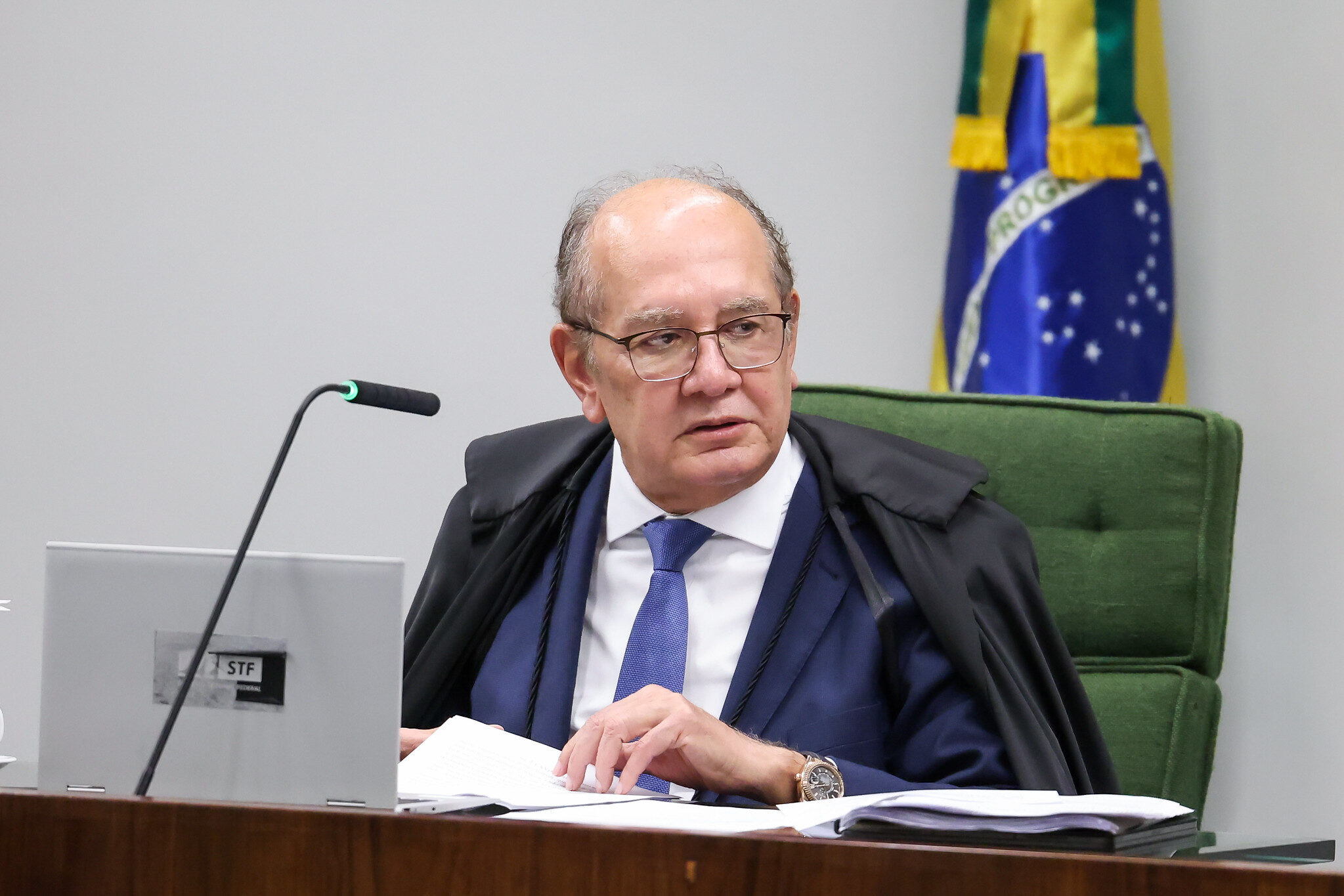 www.deixaeutefalar.com.br Gilmar recua e libera pedidos de impeachment