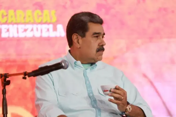 Maduro anuncia lei para proteger comércio marítimo após apreensão de petroleiros pelos EUA Maduro anuncia lei para proteger comércio marítimo após apreensão de petroleiros pelos EUA