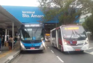 www.deixaeutefalar.com.br Greve de ônibus em São Paulo afeta a rotina de 3,3 milhões de usuários