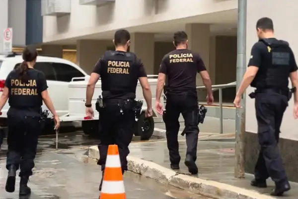 Polícia Federal cumpre mandados na Câmara dos Deputados