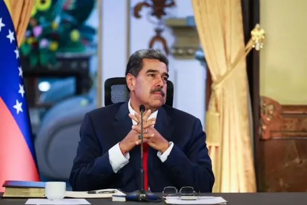 E se Maduro Cair? O ‘Dia Seguinte’ da Venezuela e os Planos dos EUA E se Maduro Cair? O ‘Dia Seguinte’ da Venezuela e os Planos dos EUA