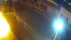 www.deixaeutefalar.com.br Ataque com coquetel molotov assusta bairro São Cristóvão, em Porto Velho