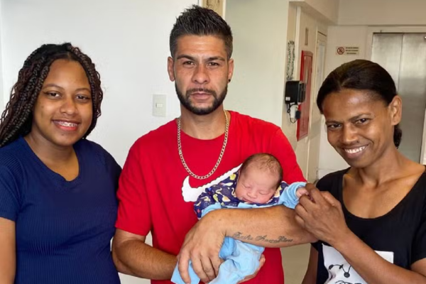 Gael nasce nas primeiras horas de 2026 e se torna o primeiro bebê do ano em Juiz de Fora