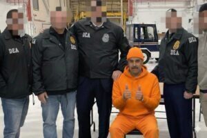 www.deixaeutefalar.com.br Do Palácio à cela, Maduro passa a primeira noite preso em Nova York após captura pelos EUA