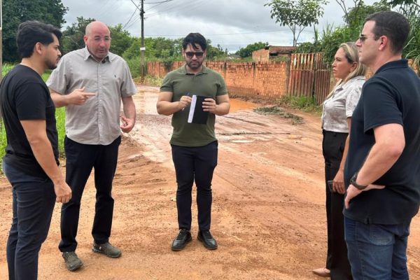 Gedeão Negreiros acompanha situação da Rua União no São Francisco