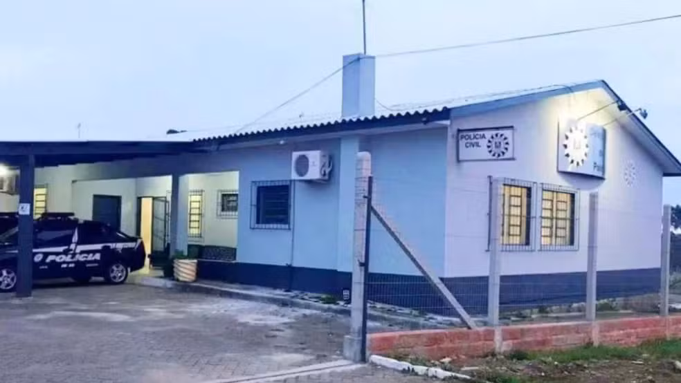www.deixaeutefalar.com.br Justiça de Rondônia leva à prisão de padre após missa no RS