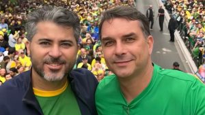 www.deixaeutefalar.com.br Flávio Bolsonaro participa de encontro do PL em Rondônia para lançamento da pré-candidatura de Marcos Rogério ao Governo