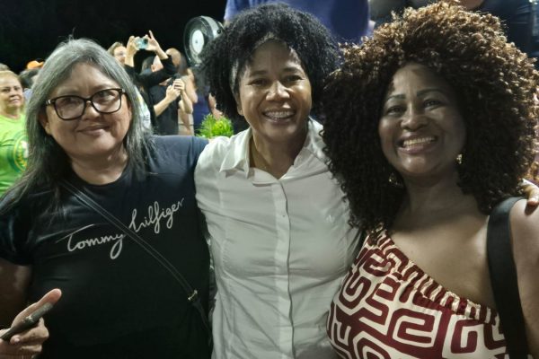 Pré-candidata Sílvia Cristina reforça que aprendeu a exercer um mandato olhando no olho da população