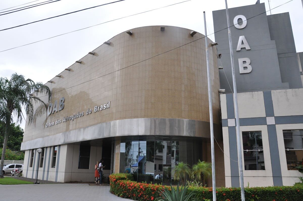 www.deixaeutefalar.com.br Advogado é excluído da OAB após condenação por crime contra enteada com deficiência
