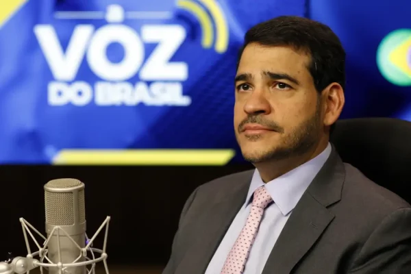 Senado analisa indicação de Jorge Messias ao STF nesta quarta-feira