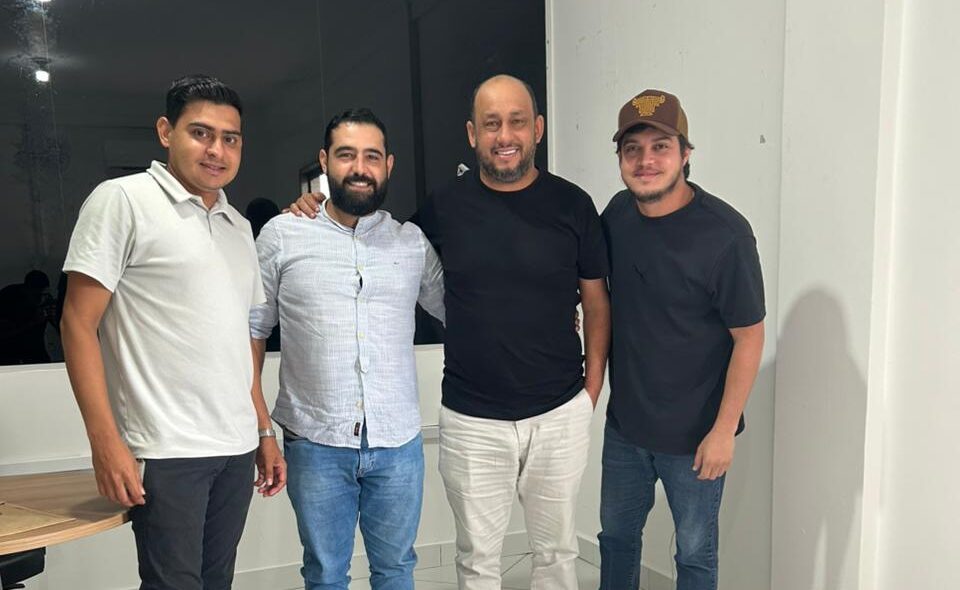 Wanoel Martins e Superintendência alinham cronograma de melhorias para os distritos de Porto Velho Wanoel Martins e Superintendência alinham cronograma de melhorias para os distritos de Porto Velho