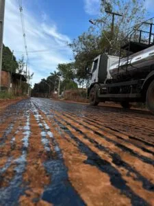 Gedeão Negreiros destaca avanço nas obras e asfalto do Porto Cristo entra na reta final Gedeão Negreiros destaca avanço nas obras e asfalto do Porto Cristo entra na reta final