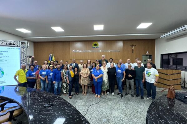 Vereadora participa de audiência sobre transposição Vereadora participa de audiência sobre transposição