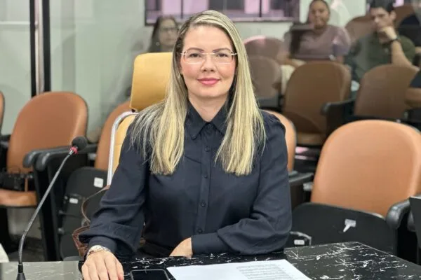 CAMAROTE PARA POLÍTICOS COM DINHEIRO PÚBLICO? Não mais! Sofia Andrade apresenta projeto contra privilégios em eventos municipais CAMAROTE PARA POLÍTICOS COM DINHEIRO PÚBLICO? Não mais! Sofia Andrade apresenta projeto contra privilégios em eventos municipais